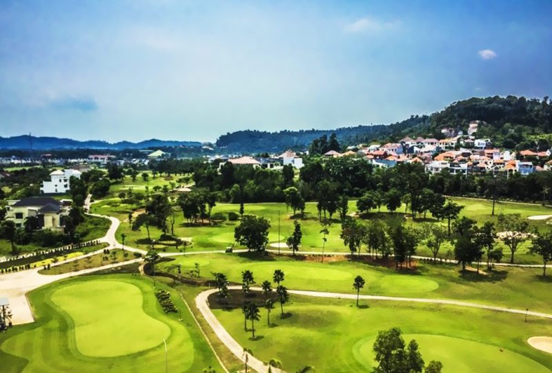 Padang Golf Sukajadi - Weekdays, AM/PM