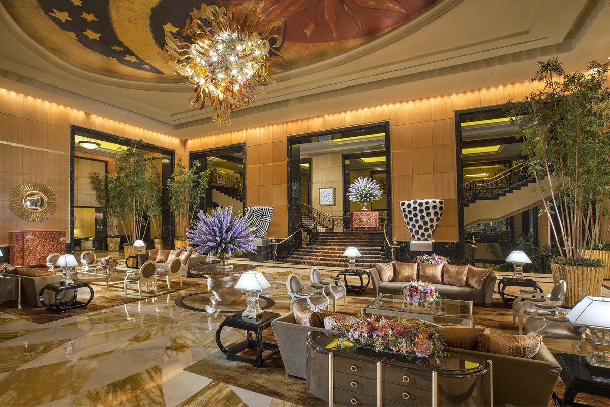 Mulia Hotel Jakarta - Grandeur